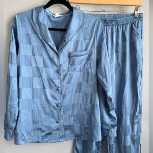 NWOT Mila Mae Blue Checker Pyjama Top & Pants Set